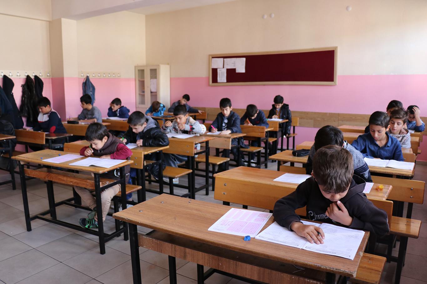 Bingöl'de "Kur'an Pınarı" sınavı Bingöl'de "Kur'an Pınarı" sınavı